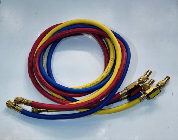 Шланг заправочный для фреона  (150см) R-12, R-22, R-502 с вентилем 1 шт